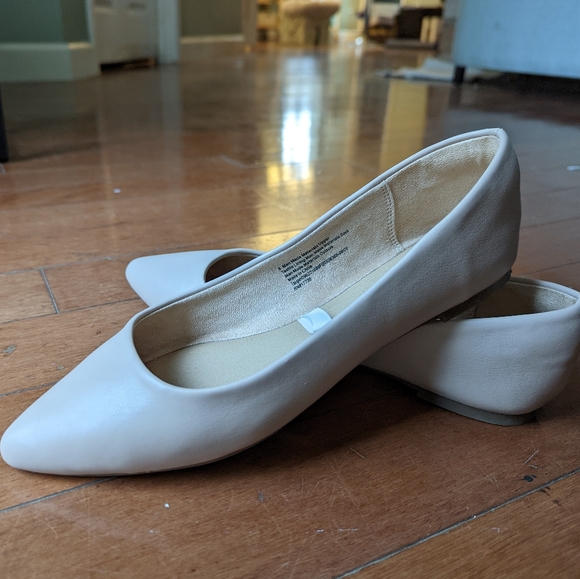 Target A New Day beige pointed flats - Picture 2 of 3